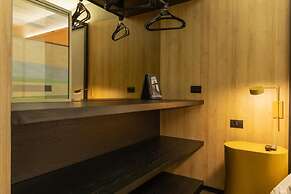 Momax Hotel