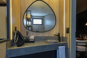 Momax Hotel