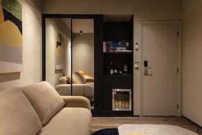 Momax Hotel