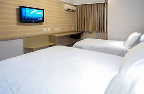 Momax Hotel