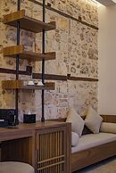 Belmondo Suites Old Town