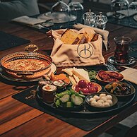 Belmondo Suites Old Town