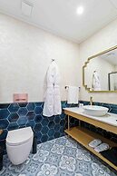 Belmondo Suites Old Town