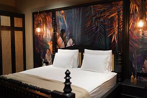 Belmondo Suites Old Town