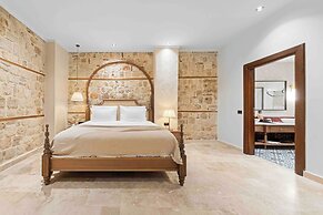 Belmondo Suites Old Town