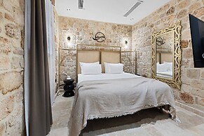 Belmondo Suites Old Town