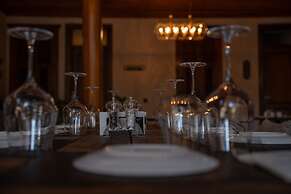 Belmondo Suites Old Town