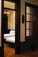 Belmondo Suites Old Town