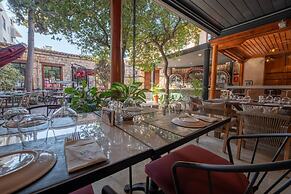 Belmondo Suites Old Town