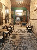 Belmondo Suites Old Town