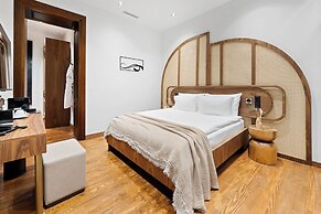 Belmondo Suites Old Town