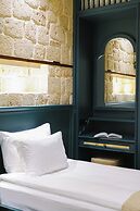 Belmondo Suites Old Town
