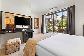 Belmondo Suites Old Town