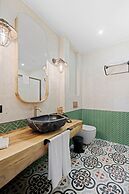 Belmondo Suites Old Town