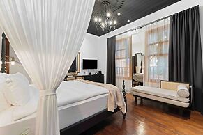 Belmondo Suites Old Town