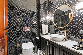 Belmondo Suites Old Town