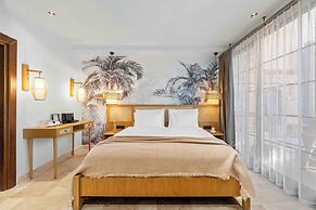 Belmondo Suites Old Town