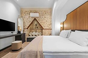Belmondo Suites Old Town