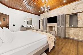 Belmondo Suites Old Town