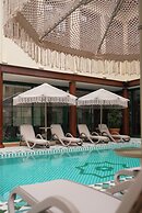 Belmondo Suites Old Town