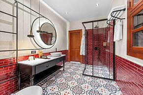 Belmondo Suites Old Town