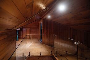 Belmondo Suites Old Town