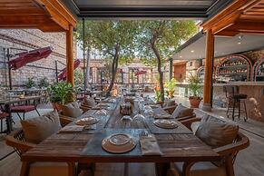 Belmondo Suites Old Town