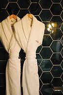 Belmondo Suites Old Town