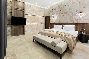 Belmondo Suites Old Town