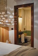 Belmondo Suites Old Town