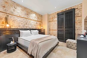 Belmondo Suites Old Town