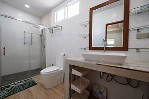 Pearl Seaview Villa with Private Gym