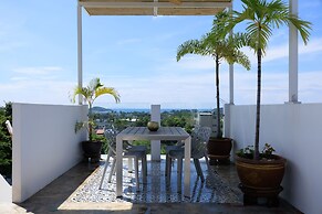 Pearl Seaview Villa with Private Gym