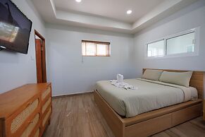 Pearl Seaview Villa with Private Gym