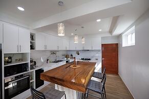 Pearl Seaview Villa with Private Gym