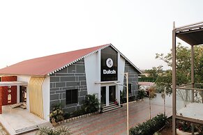 Daksh Eden Greenz -A Luxury Resort