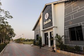 Daksh Eden Greenz -A Luxury Resort