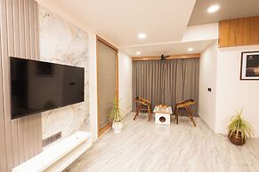 Daksh Eden Greenz -A Luxury Resort