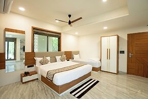 Daksh Eden Greenz -A Luxury Resort