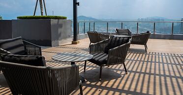 Neu Suites 3rdNvenue by Perfect Host