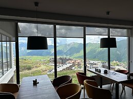 Gogi Resort