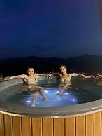 Gogi Resort