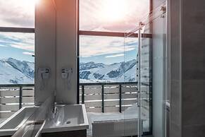 Gogi Resort
