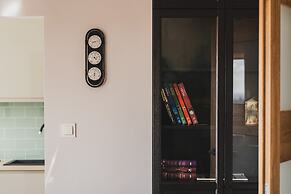 Cozy Pastel Studio in Gdańsk by Renters