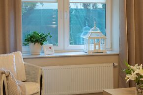 Soft Beige Raniuszka by Renters