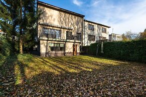 Soft Beige Raniuszka by Renters