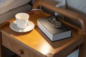 Soft Beige Raniuszka by Renters