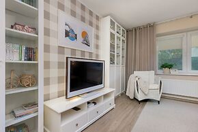 Soft Beige Raniuszka by Renters