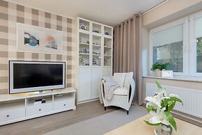 Soft Beige Raniuszka by Renters