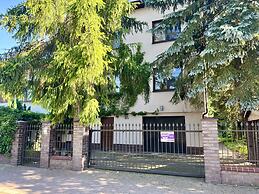 Soft Beige Raniuszka by Renters